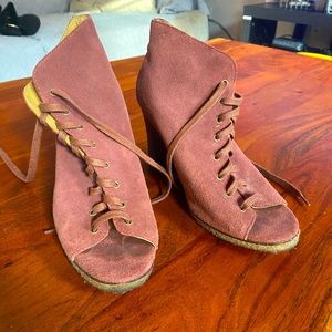 UGG open toes wedges booties